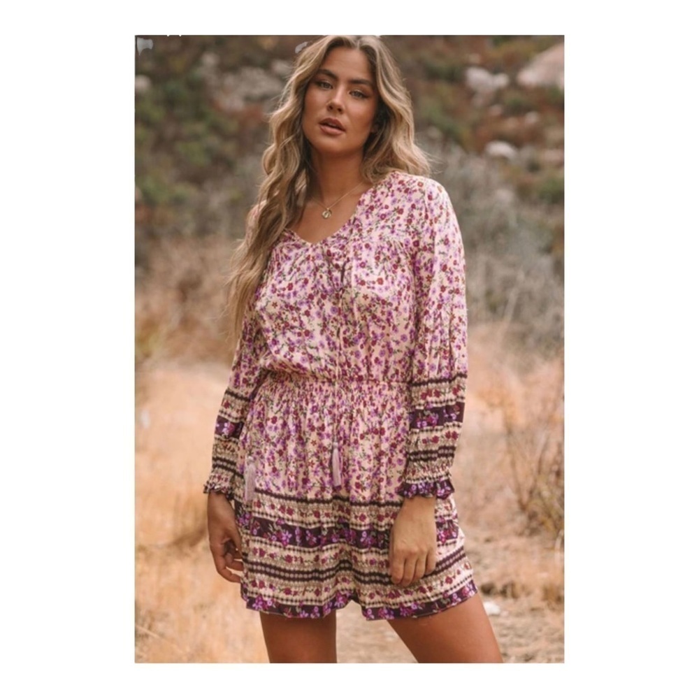 Entro Split V-Neck Boho Floral Mini Dress